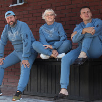 ТОЛСТОВКА И БРЮКИ С НАЧЕСОМ ИЗ НАТУРАЛЬНОГО ХЛОПКА ТОЛСТОВКА И БРЮКИ С НАЧЕСОМ ИЗ НАТУРАЛЬНОГО ХЛОПКА